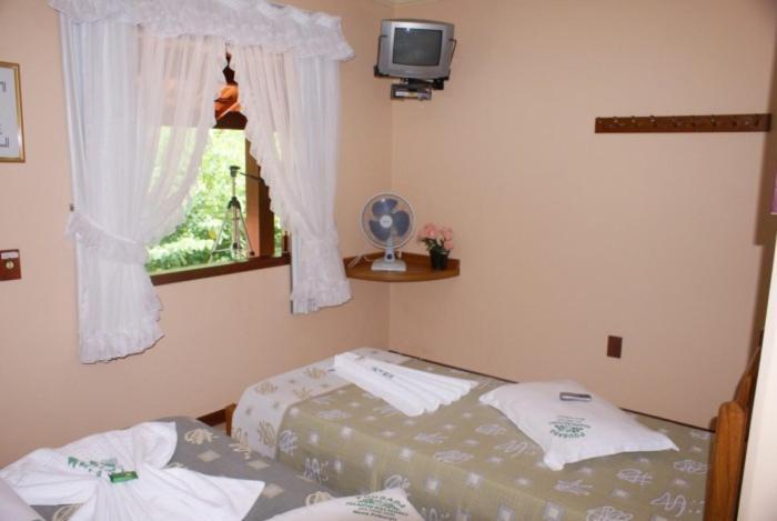 Pousada Recanto das Flores Nova Friburgo Zimmer foto